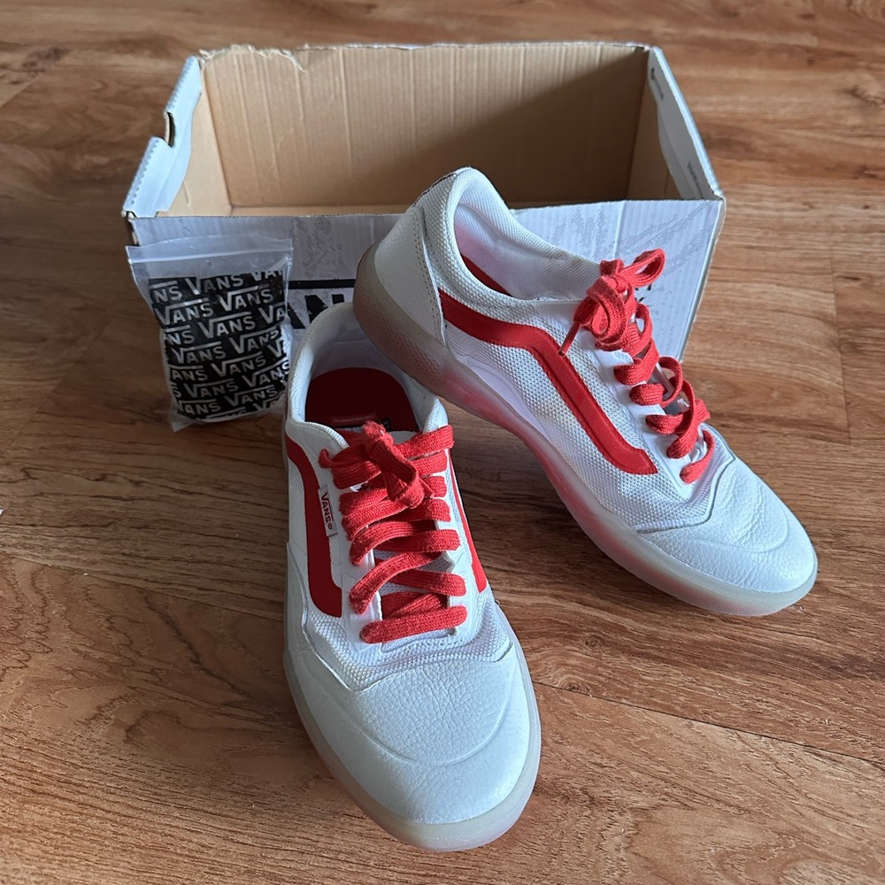 NWT Vans Sneakers